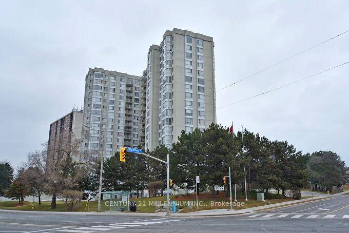 Beautiful views, spacious 2 bedroom unit in wonderful neighborhood, close to everything.