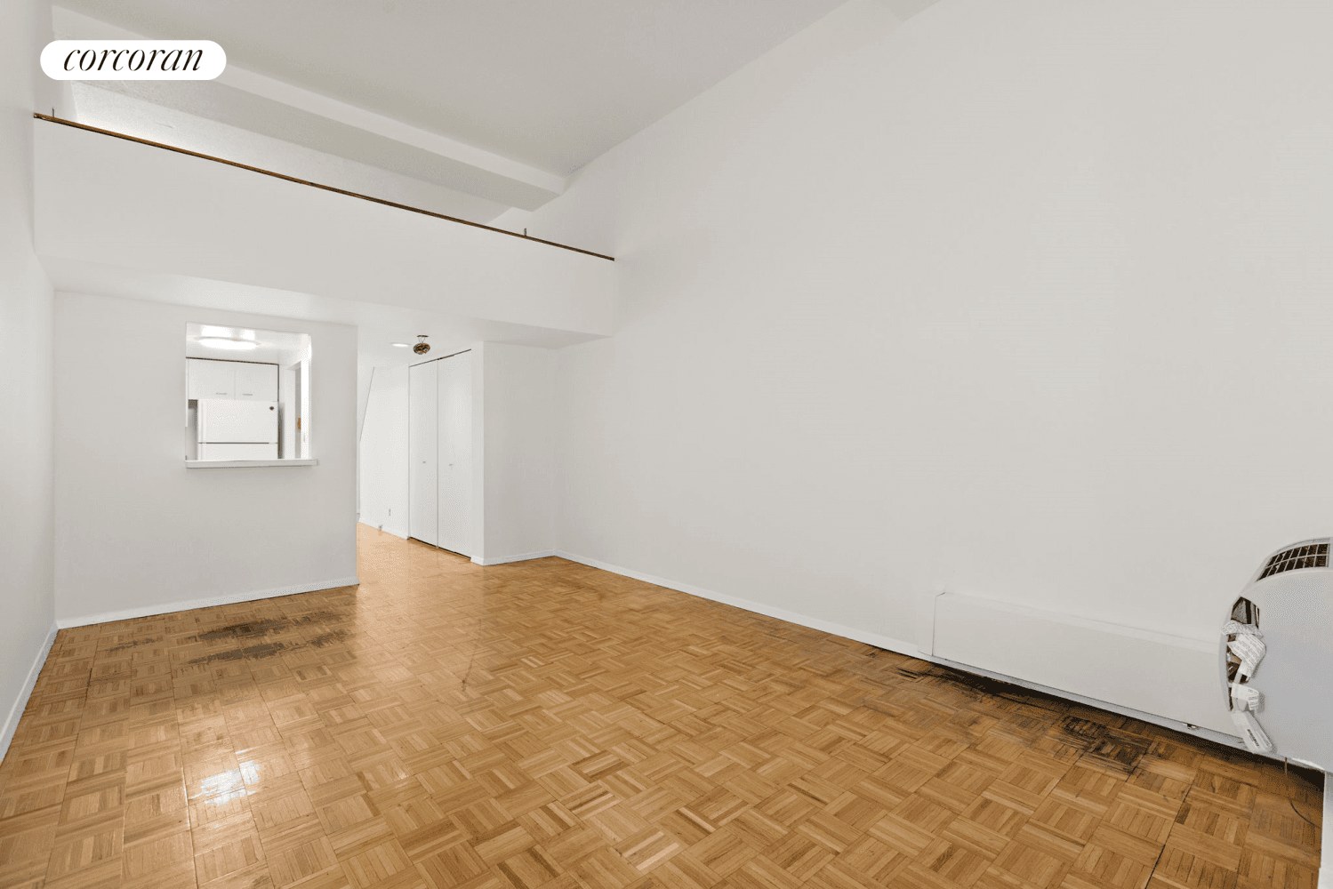 Bring your vision to life in this spacious studio with loft at 372 Fifth Avenue, Unit 4N, located in the heart of Midtown Manhattan.