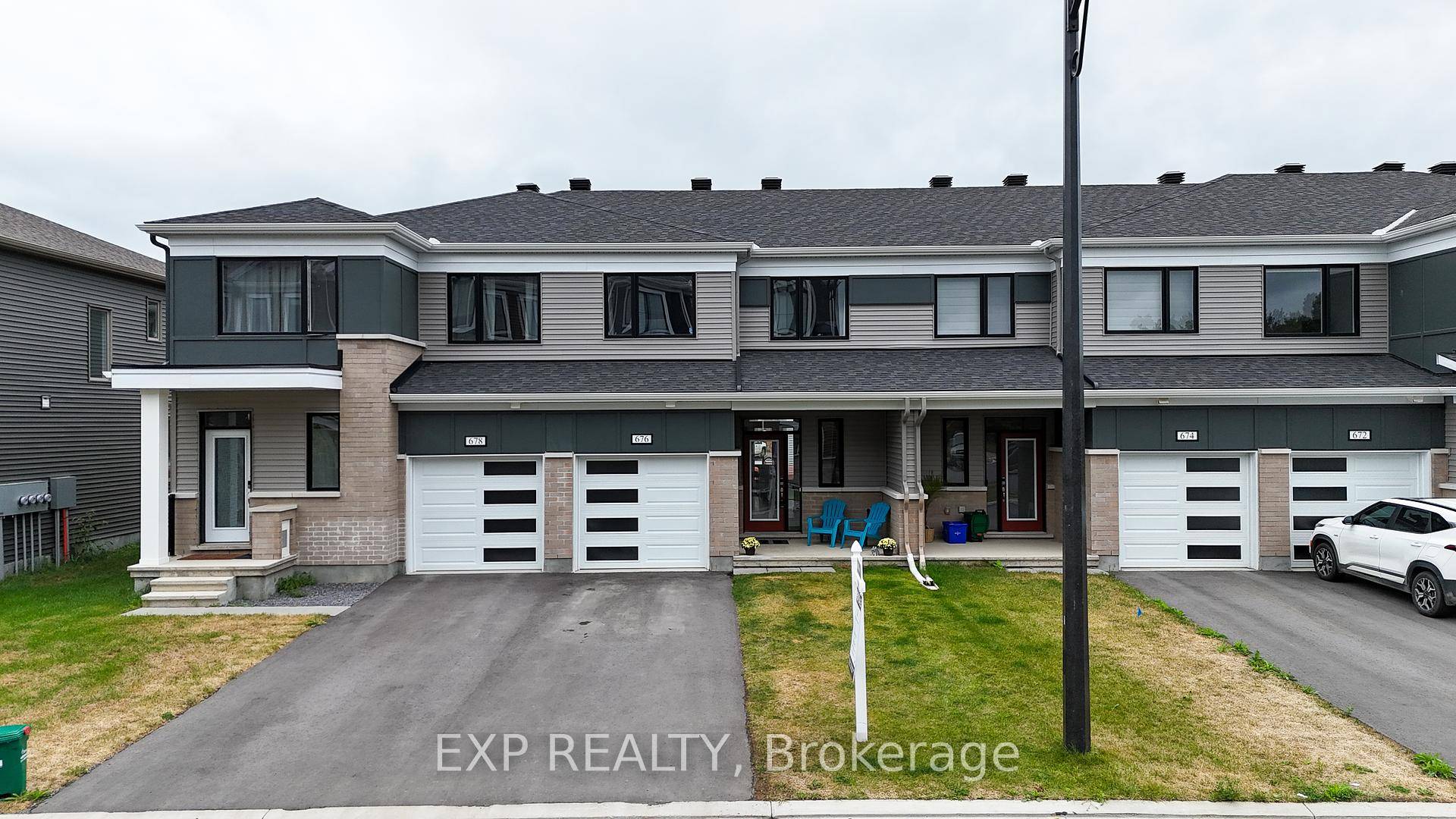 Quick to close and ready to move in !