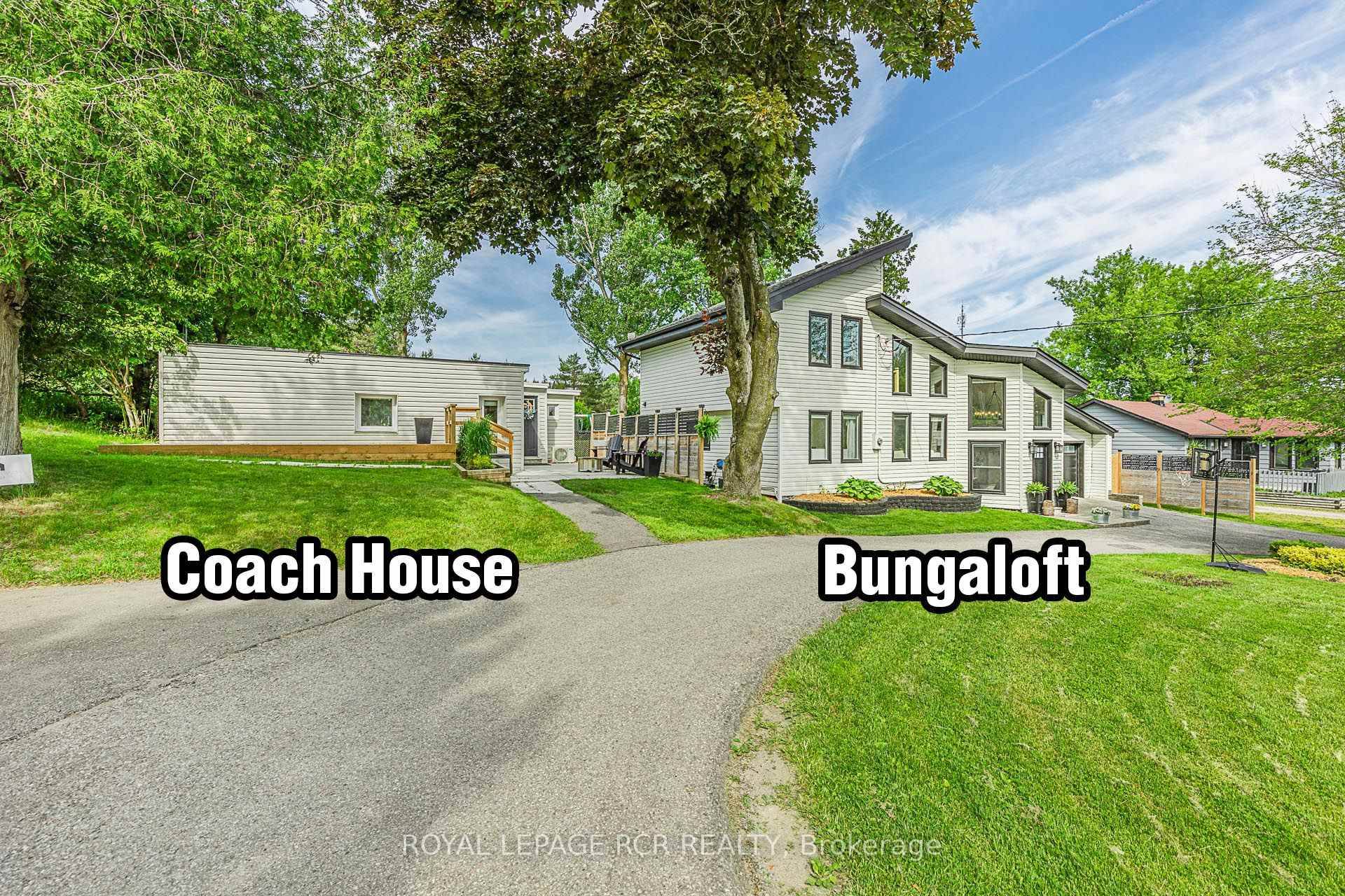 Wow Designer renovated vaulted ceiling Bungaloft and cute separate full service coach house !