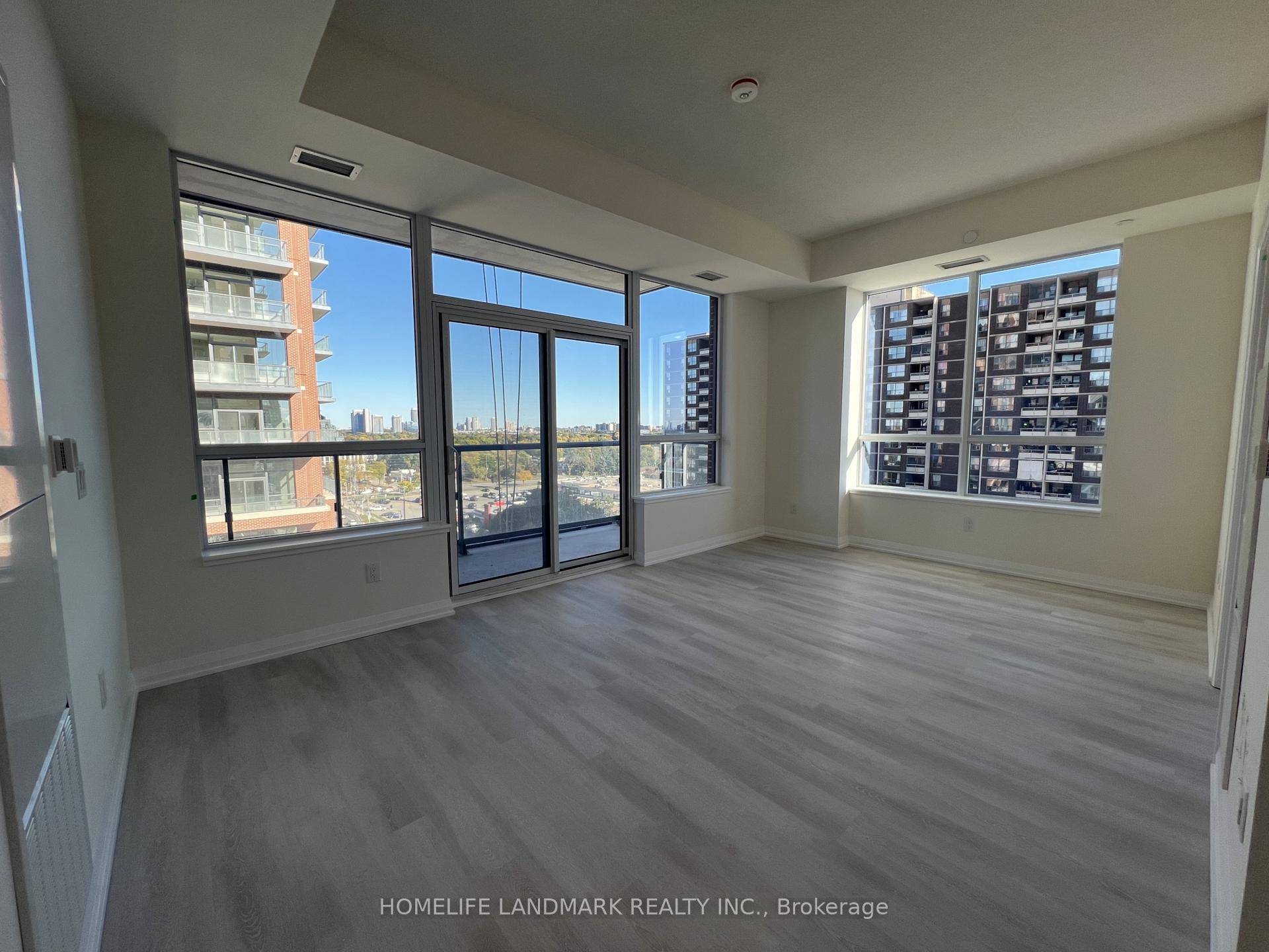 Brand new luxury living 2 Bedroom corner suite at Pinnacle Toronto East !