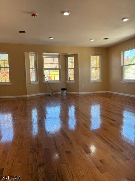 Exciting Investment Opportunity in East Orange built 2005 !