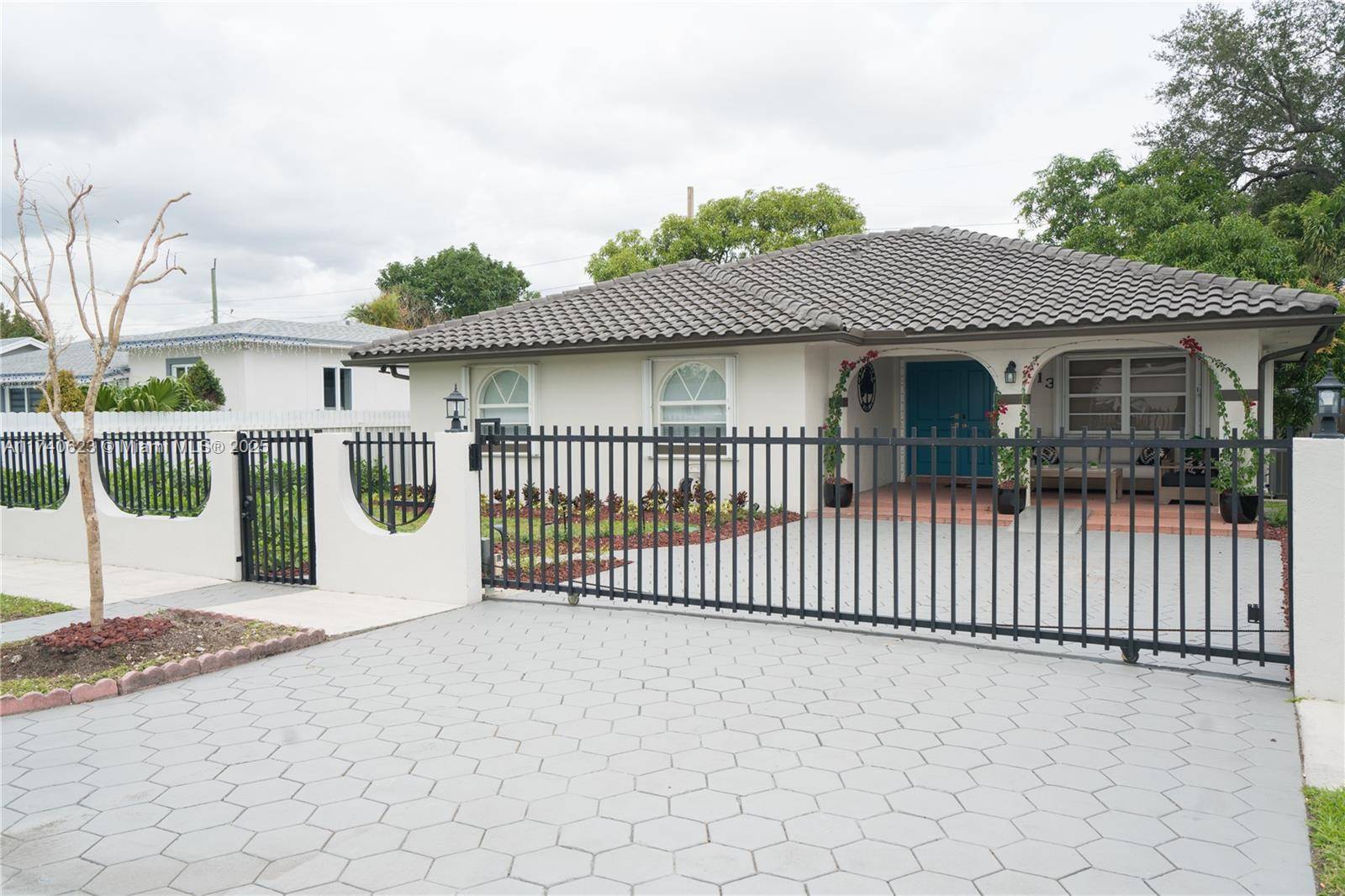 Fully updated and spacious 3 bedroom, 2 bathroom single family home ideal to live or rent.