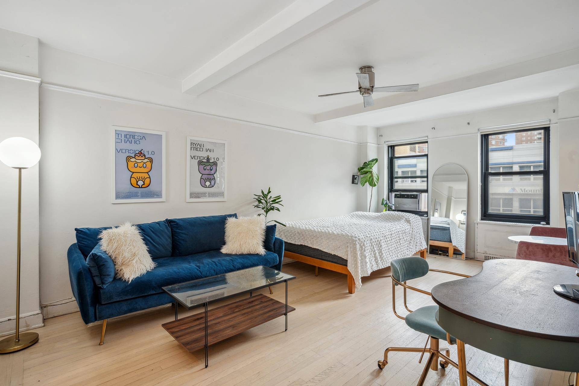 Residence I3 is a charming, oversized studio apartment that is perfectly situated in the heart of the Chelsea neighborhood in New York City.