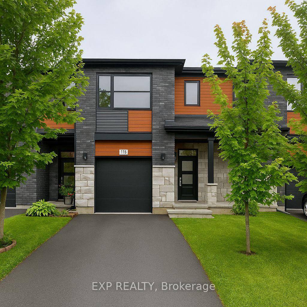 Welcome to this stunning townhome nestled in one of Embrun's most sought after neighbourhoods !