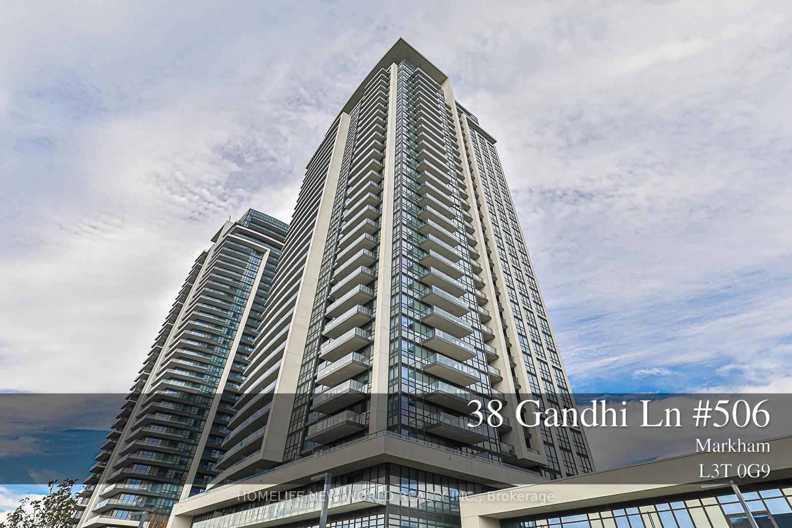 Two Year New, Pavilia Condo In Thornhill, Located at Bayview Hwy7, Minutes to Hwy 404 407.