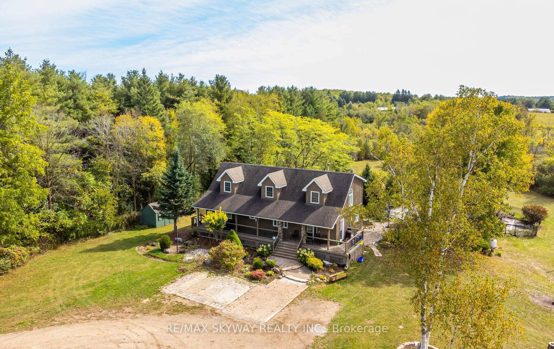 Must See Enjoy Country Living In Stunning Custom Built Cape Cod On 8.