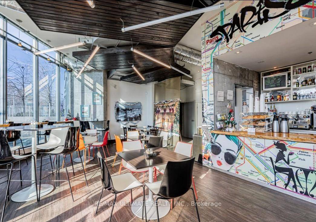 Welcome to Parisco, a Bistro Restaurant amp ; Cafe !