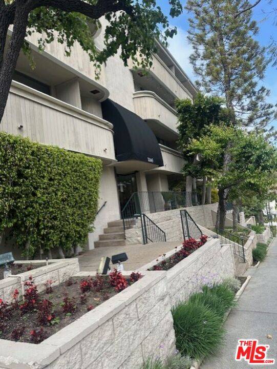11645   Montana Ave 2BR Brentwood La