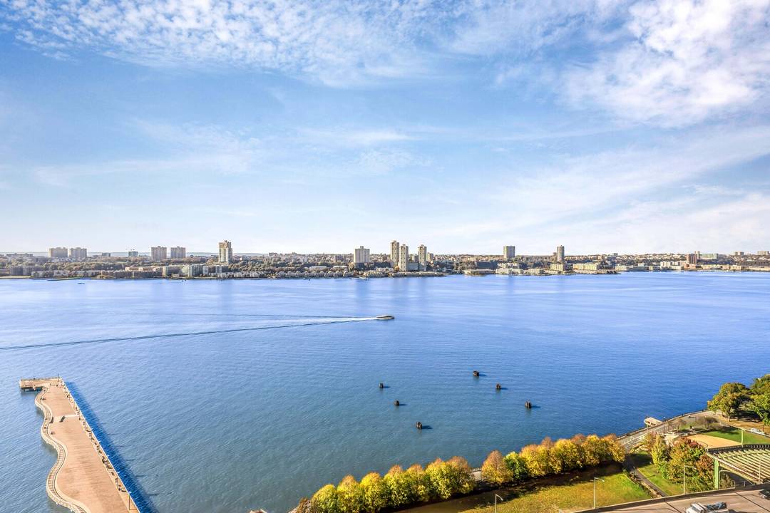 High above Riverside Boulevard on the 24th floor, this expansive 2, 754 square foot residence commands sweeping exposures to the South, West, and North filling the home with extraordinary natural ...