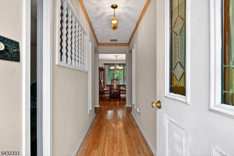 This charming, well maintained ranch style home is tucked away on a quiet dead end street and conveniently located only minutes from public transportation, shopping, universities, and house of worships.