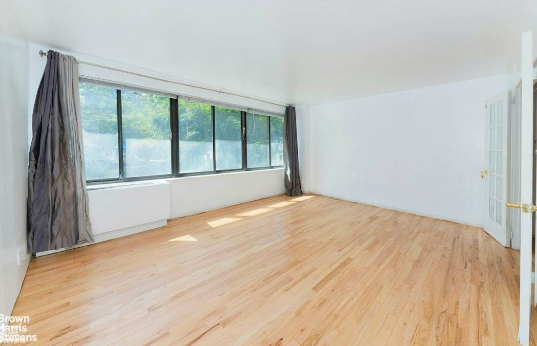 Sun filled and southern facing two bedroom located on the Upper East Side.
