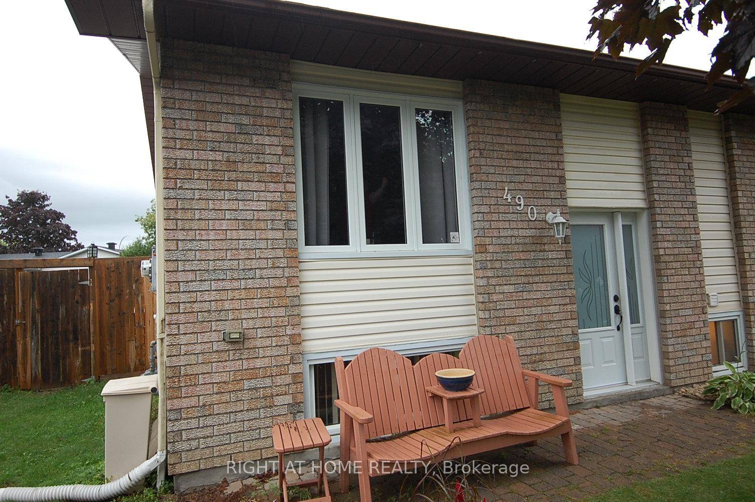 Located in a quiet area close to a park this 2 1 High Ranch semi detach with a new fenced backyard and storage Shed.