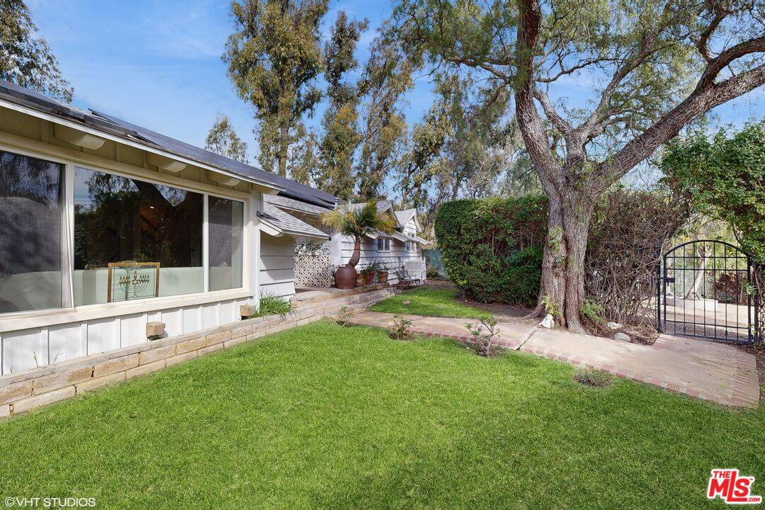 29051 Pacific Coast Hwy 5BR Malibu La