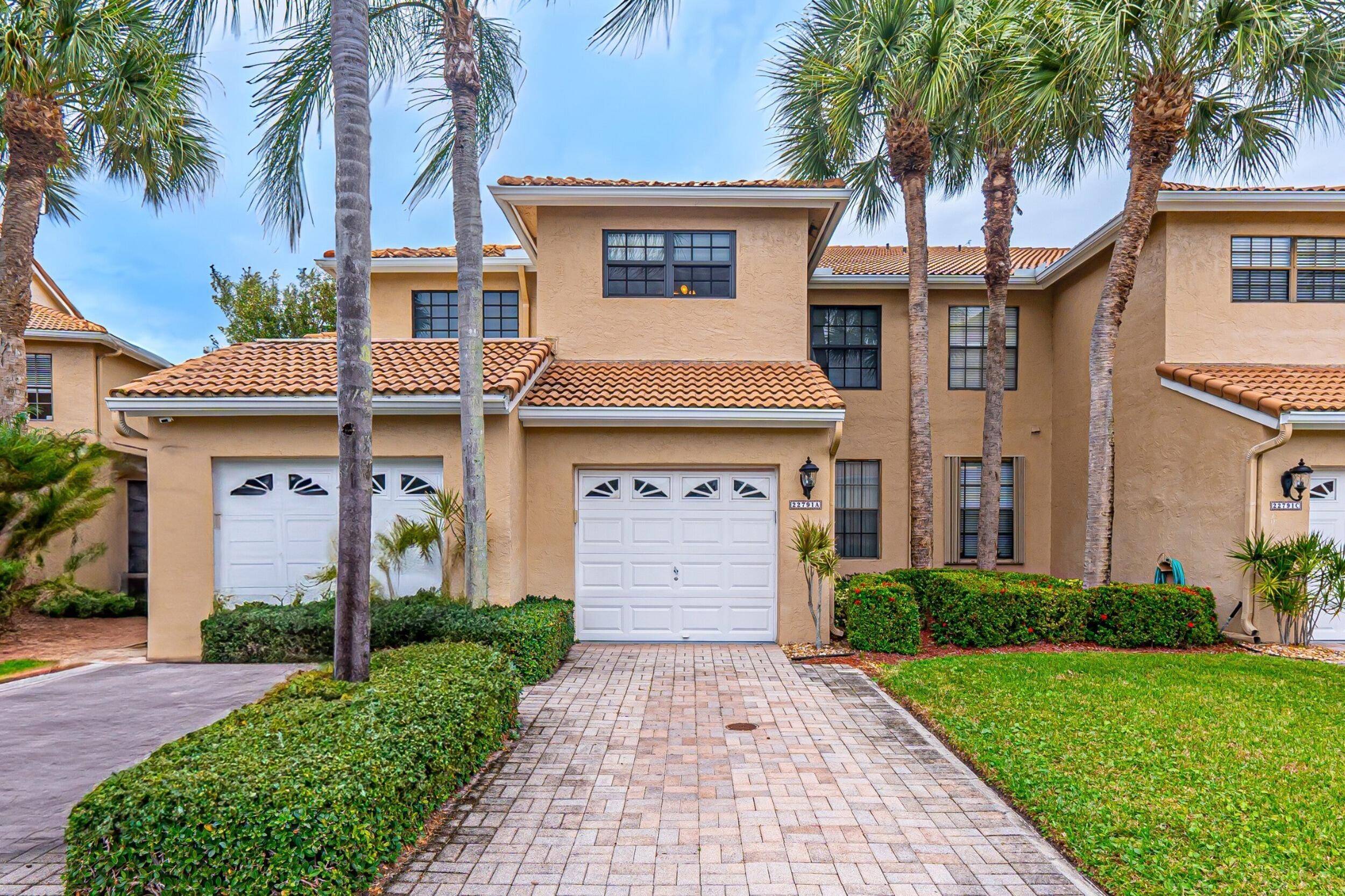 This 3 bedroom, 2 bath has breathtaking lake views from multiple rooms.