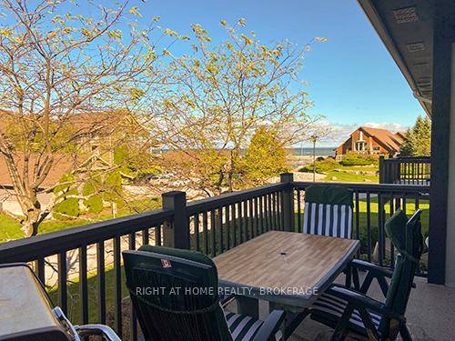 Spend your summer at Lighthouse Point !