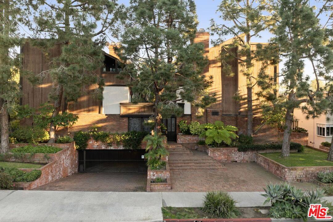 202   San Vicente Blvd 3BR Santa Monica La