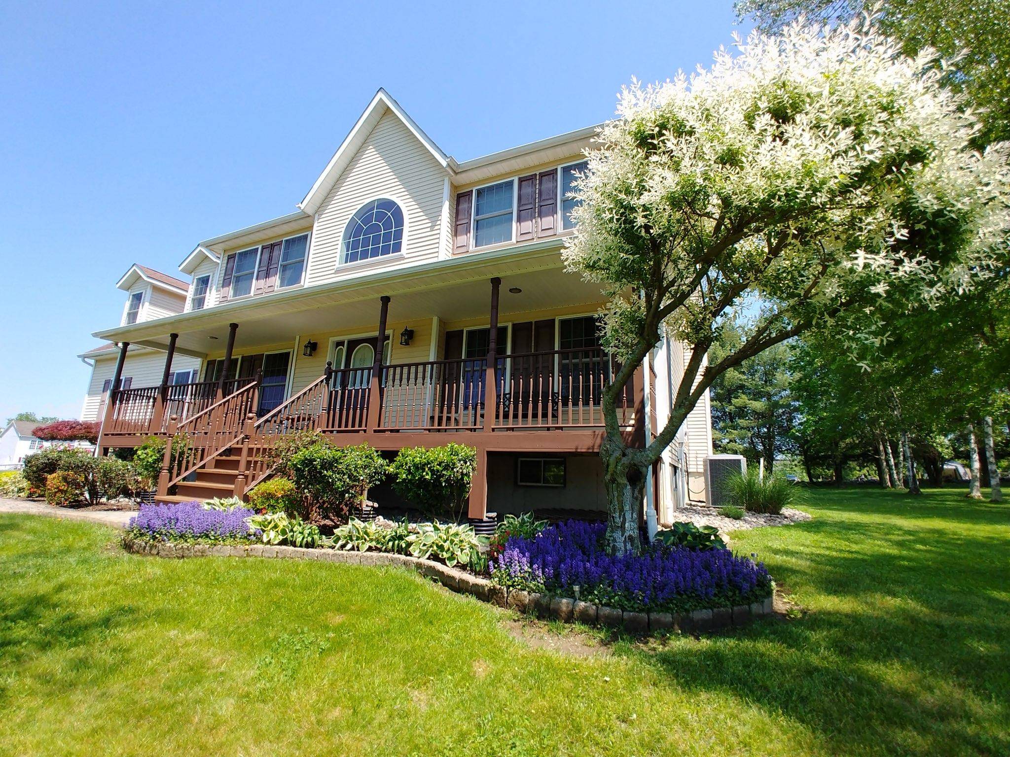 Welcome to 7 Victorian Court A Hudson Valley Gem !