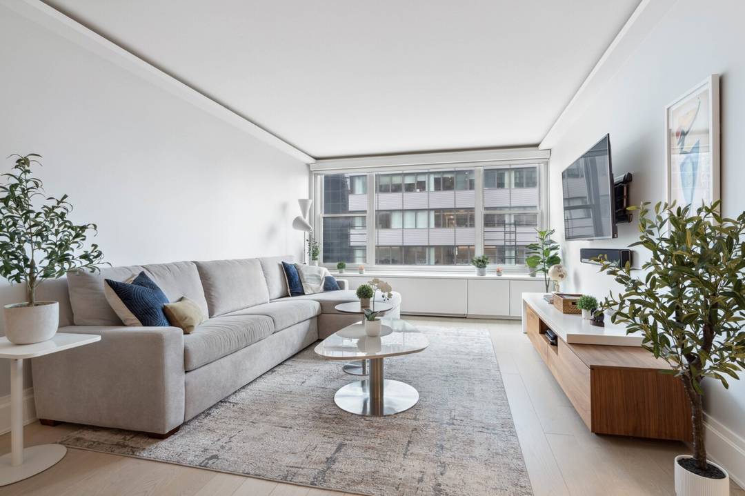Sleek Sophistication in the Sky Residence 24E at The Galleria 1 Bed 1 Bath Renovated High Floor City Views Welcome to Residence 24E at 117 East 57th Street, a newly ...