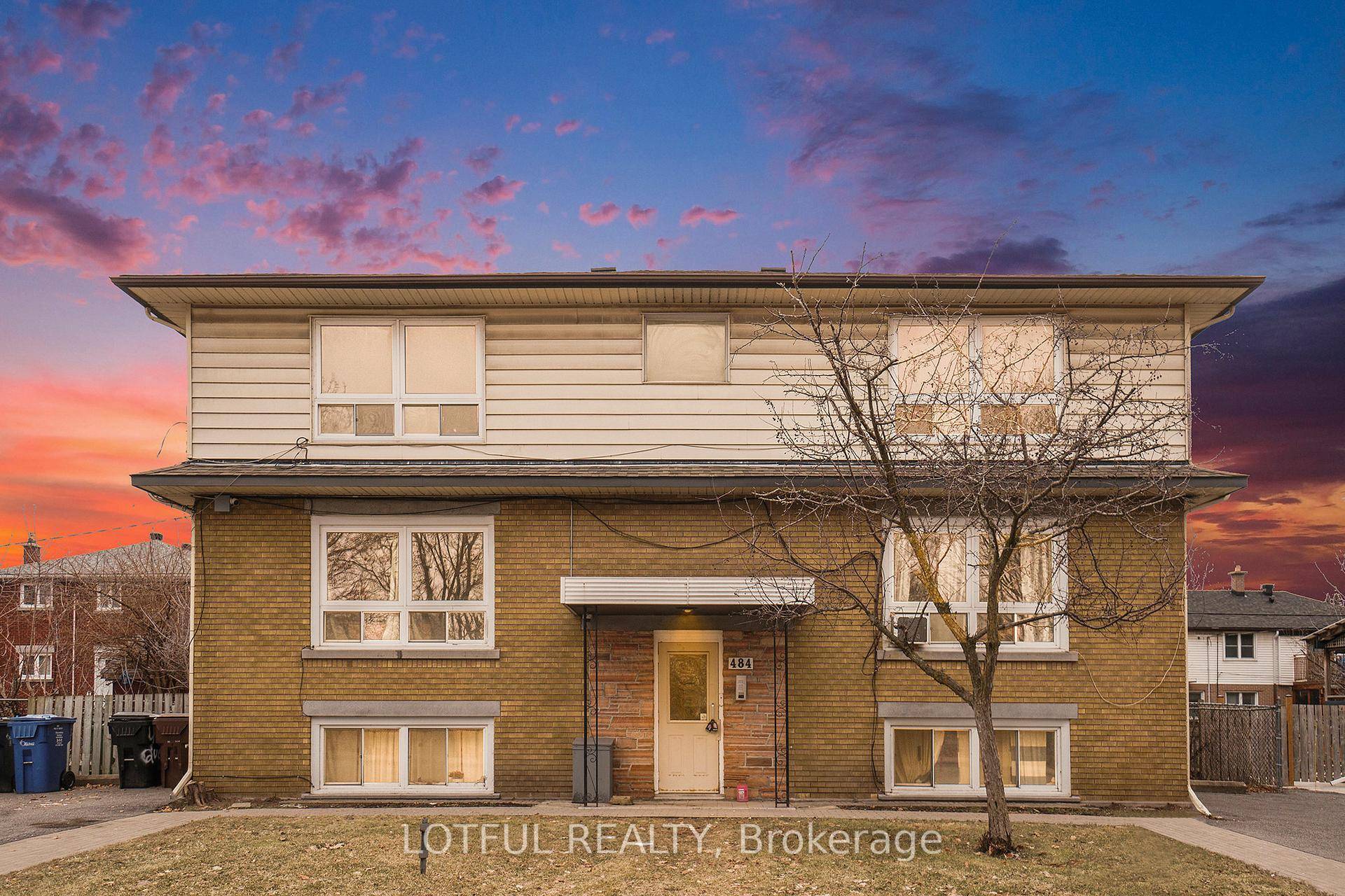 Discover your ideal home at our newly renovated 2 bedroom apartment !
