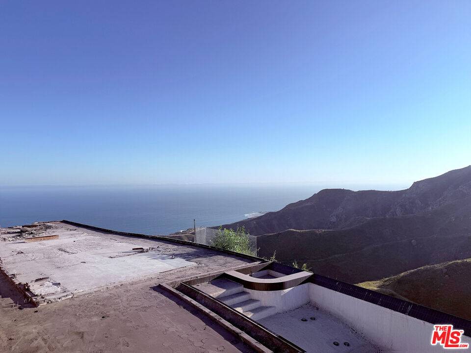 2401   Rambla Pacifico St Malibu La