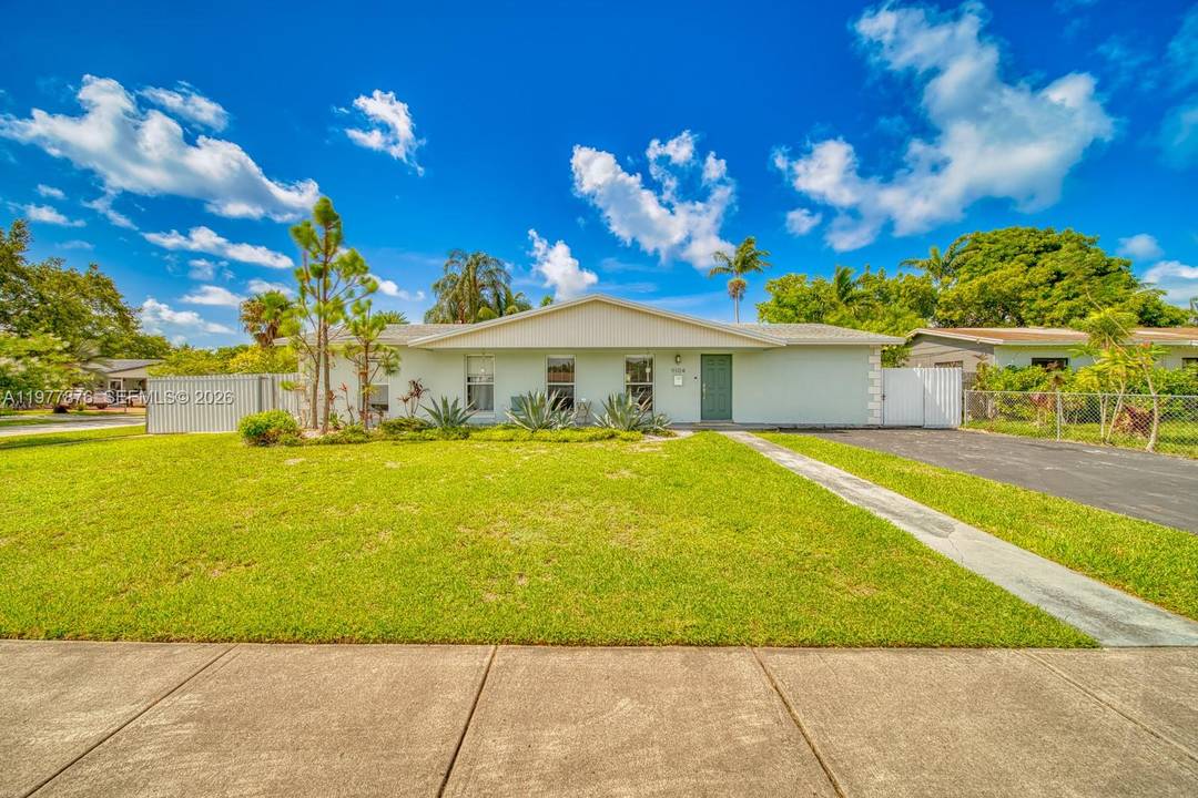 Modern 3 bedroom, 2 bath corner home in desirable Palmetto Bay !