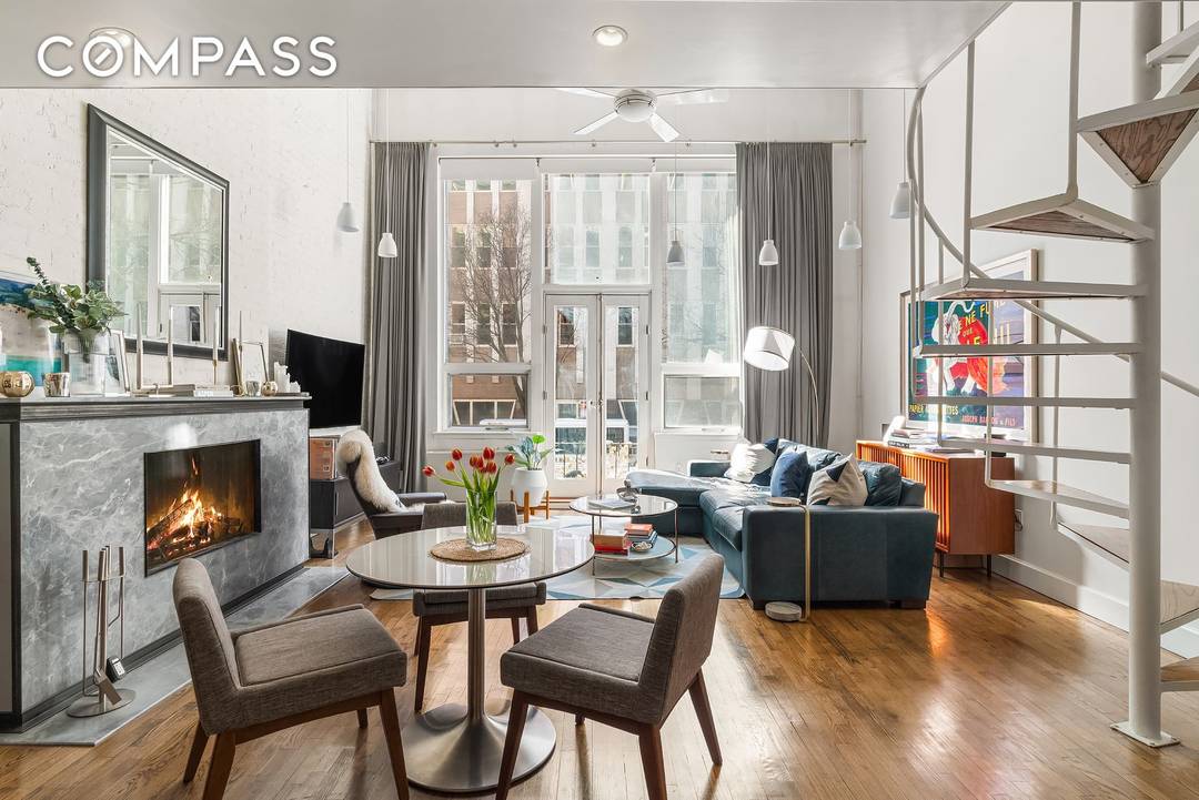 Urban Sophistication in Prime Manhattan Co op at 31 W 16th St Experience luxurious city living in this exquisite one bedroom, one bathroom loft residence located in the heart of ...