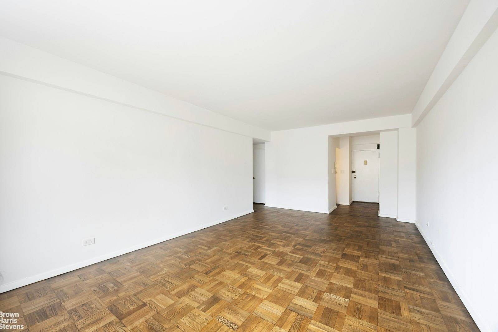 An Upper East Side One Bedroom condo that s a perfect primary home, pied a terre, or investment property.