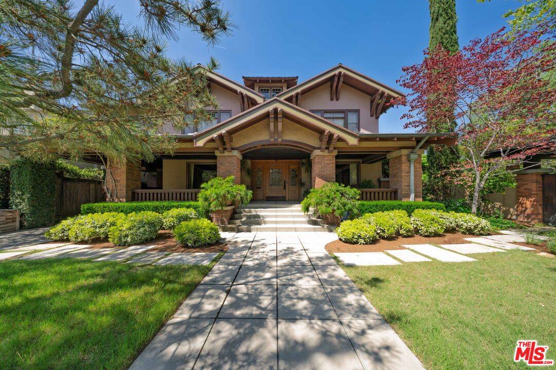 111  S Van Ness Ave 7BR Mid Wilshire La