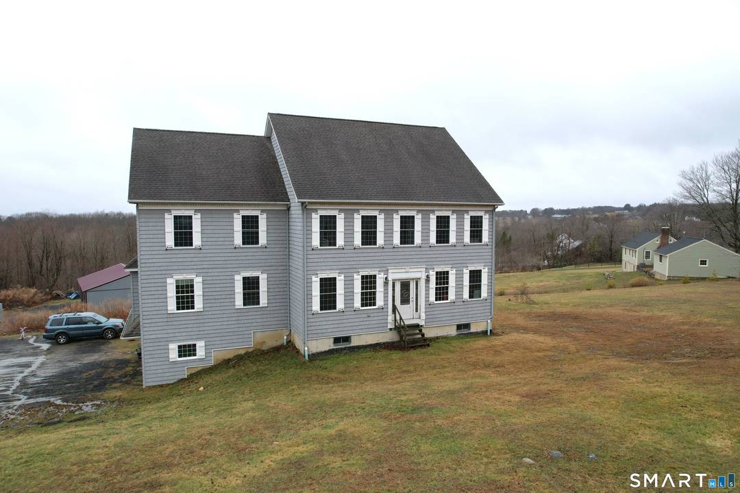 This exceptional Colonial offers over 3, 600 square feet of beautifully designed living space, combining comfort, versatility.