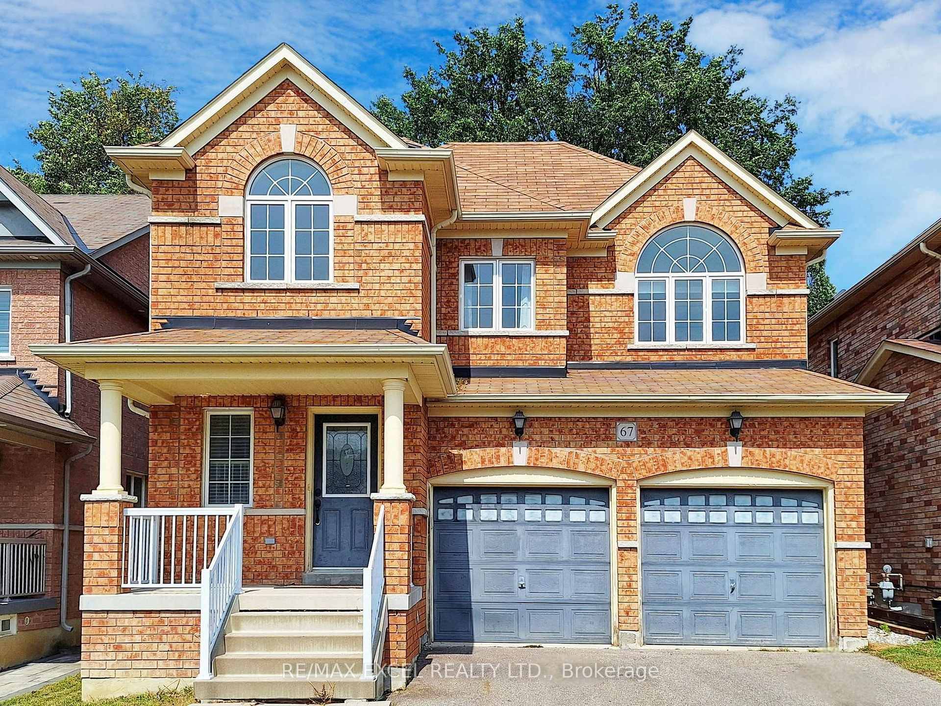 Bright amp ; Open Concept 4 Bedroom Detached Home Spacious FloorPlan On Very Quiet Street Hardwood Fl on Main amp ; Second Fl DoubleEnsuite on 2nd Fl Semi Ensuite for ...