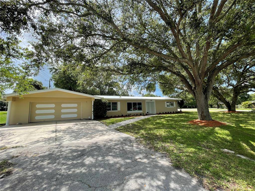 Charming 4 Bedroom CBS Home on Expansive Lot !