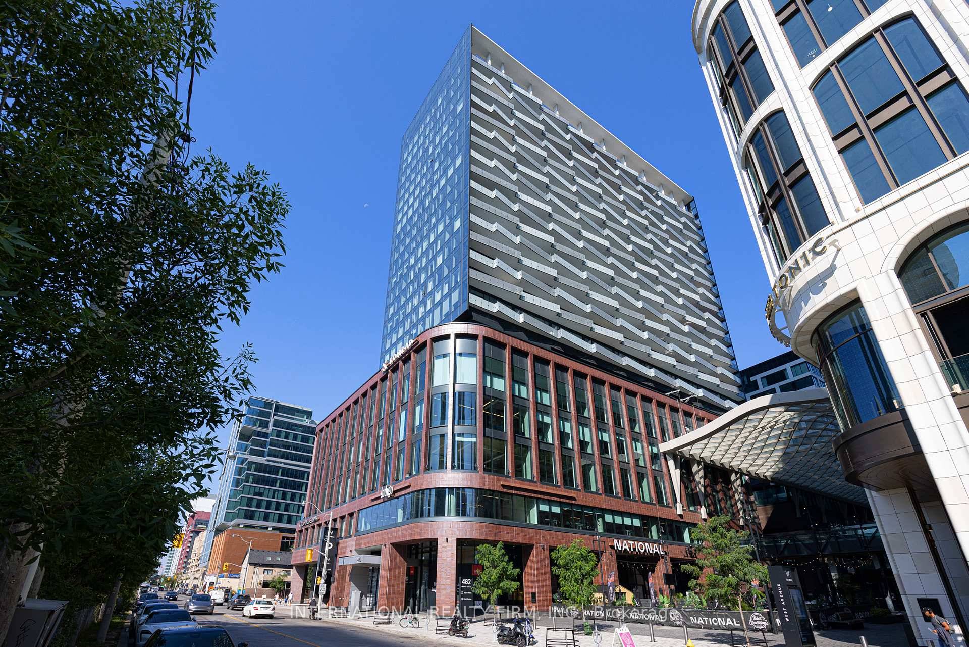 Tridel At The Well ! Luxury living in one of downtown Torontos premier mixed use communities.