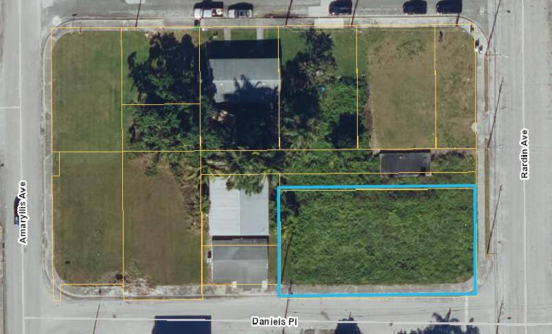 * Daniel Place Land Palm Beach
