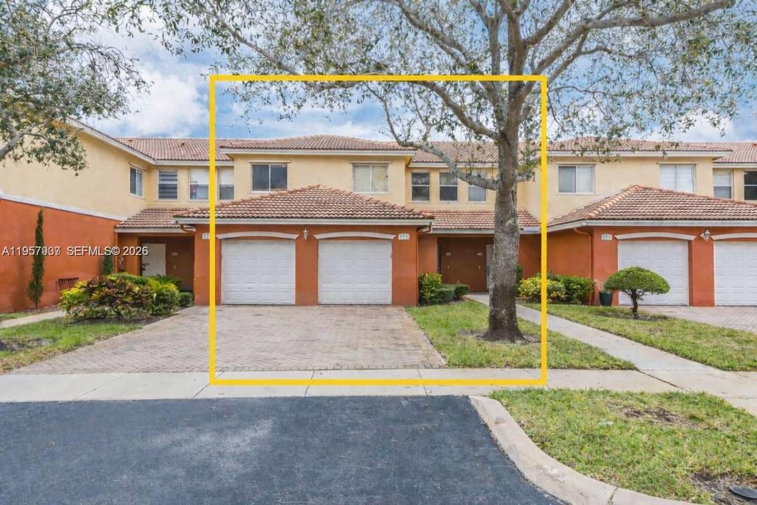 Beautifully updated 3 bedroom, 2.