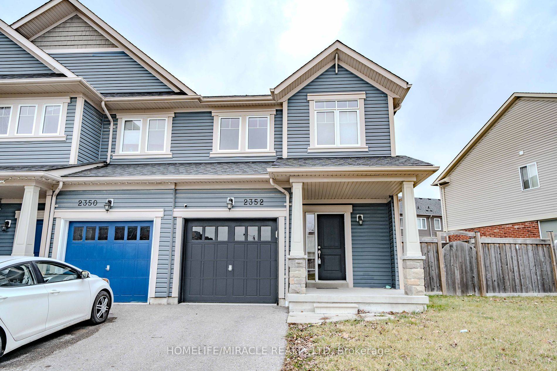 End Unit 3 Bed 3. 5 Bath Townhouse in the Windfields Community.