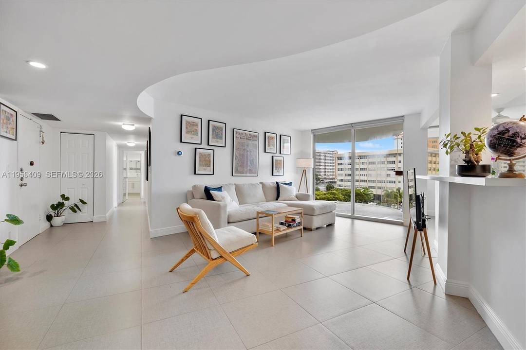 Experience high rise living at its finest in this modernly updated condo featuring a unique amp ; open layout with breathtaking views from every angle.