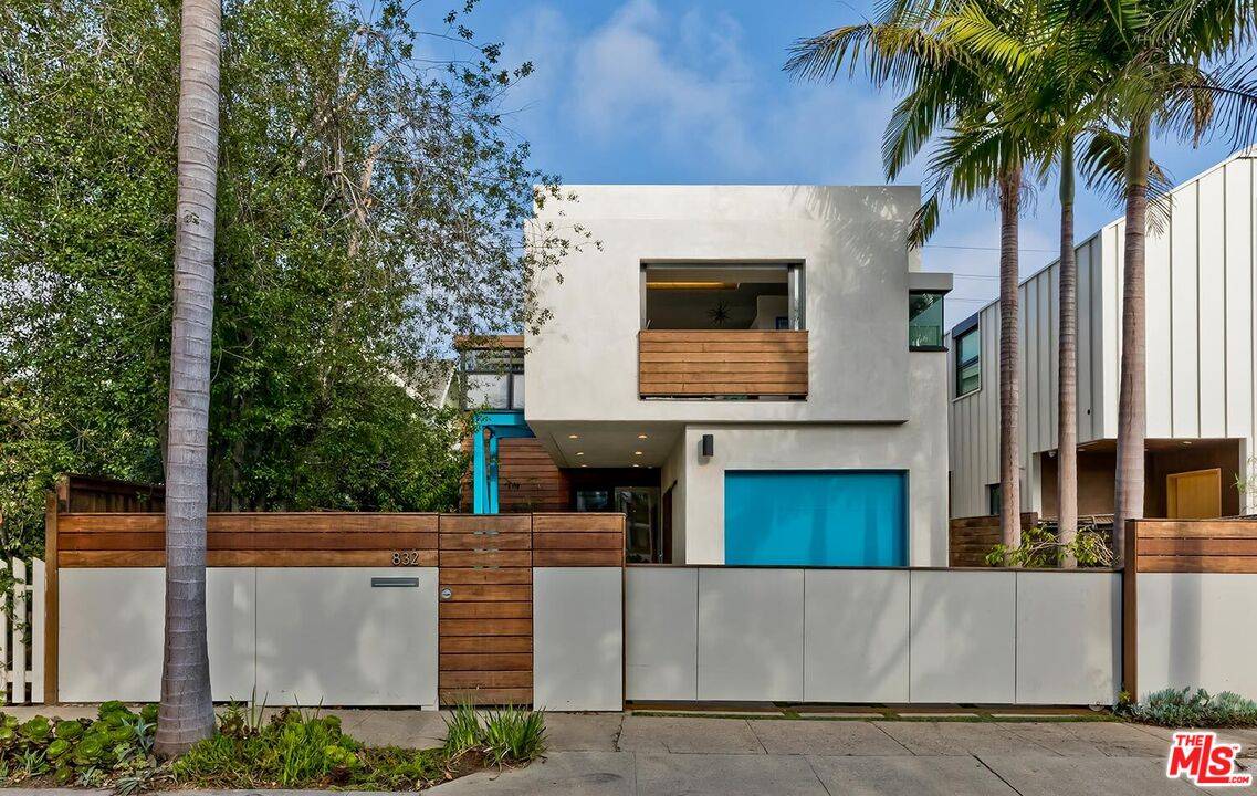 832 Superba Ave 4BR Marina Del Rey La