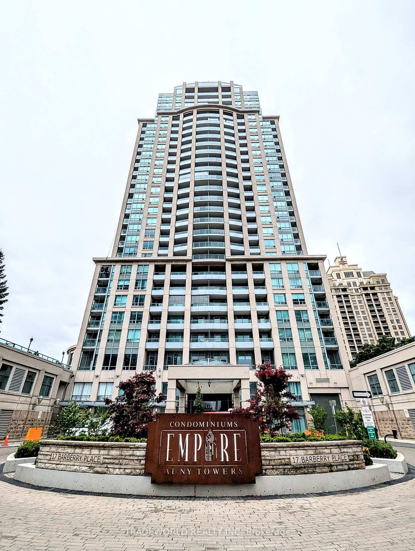 Luxury Living At THE EMPIRE Quality Built By Daniels Wake Up Every Morning To The Beautiful East View Superb Location Across From Bayview Village and Steps To Subway This Exquisite ...