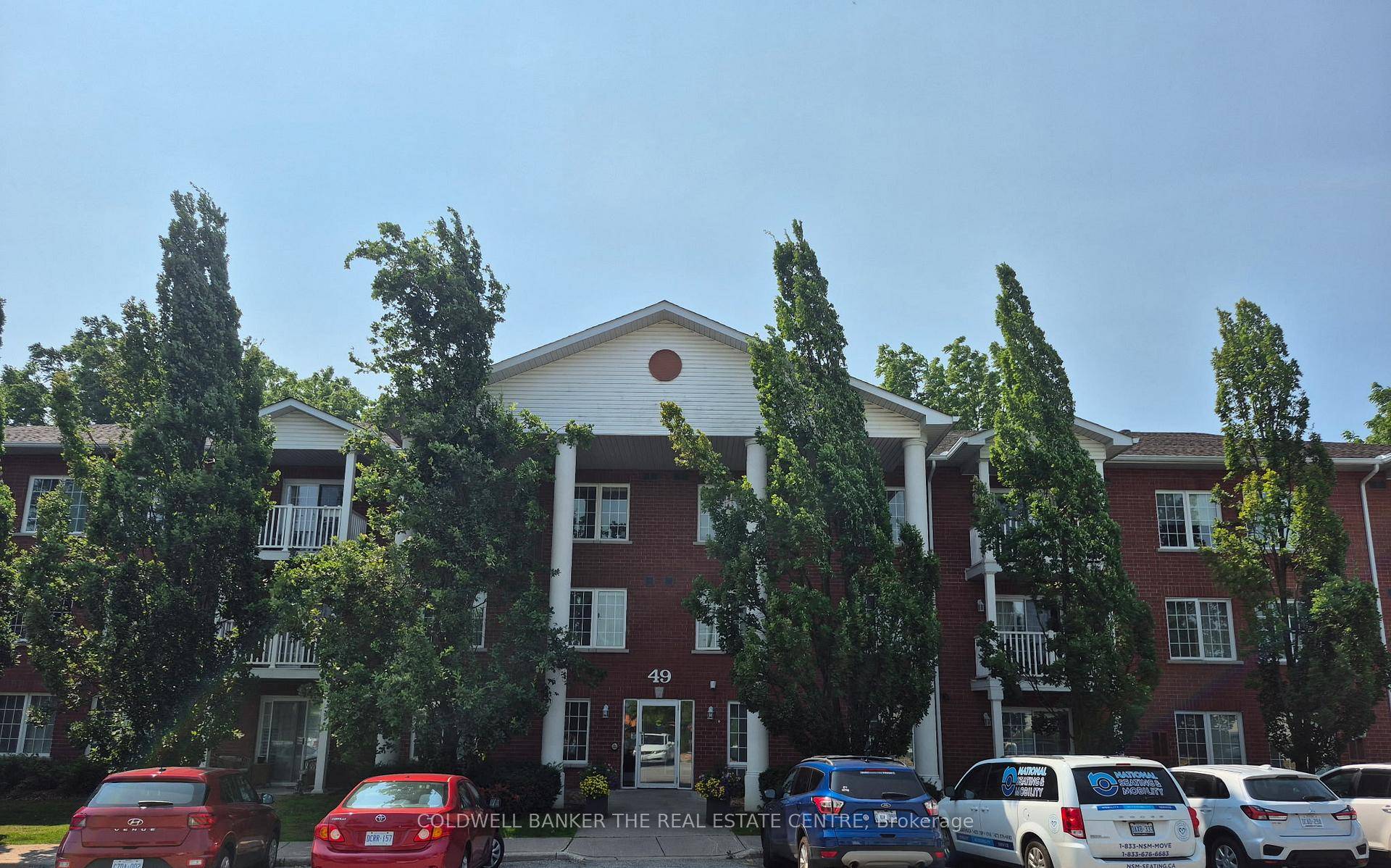 Comfort amp ; convenience in this Roomy, Bright amp ; Beautiful Open Concept Suite in a quiet, well maintained building.