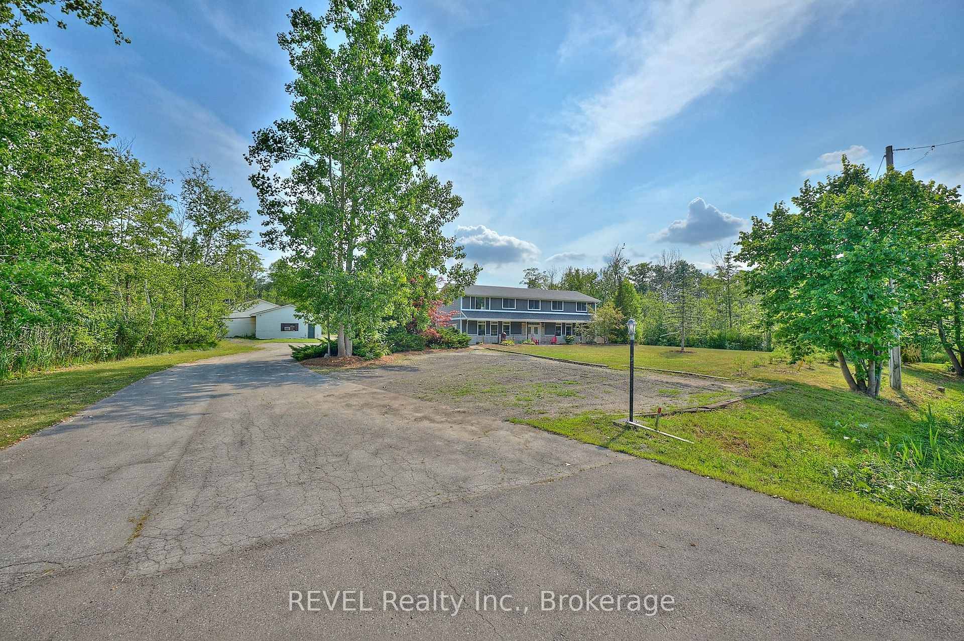 Your dream country retreat is waiting for you at 740 Highway 20 !