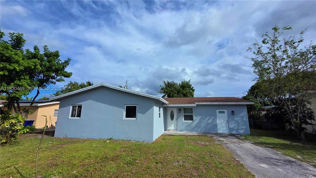 Fully Renovated 4 Bed 2 Bath Home in Pompano Beach Income Potential !