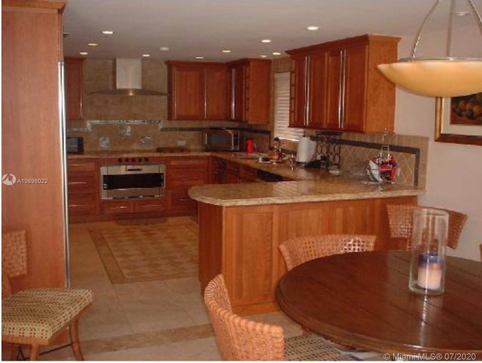 BEAUTIFUL NEW OCEANFRONT MINI MANSION.
