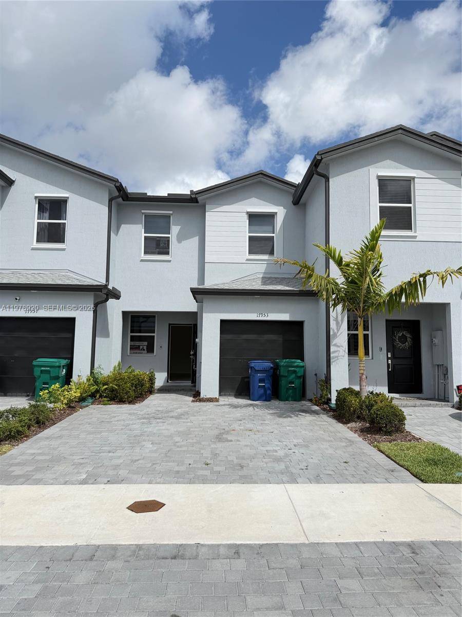 Brand New two story townhome in the Beautiful Community of Del Mar from Lennar, this unit hosts an open floorplan with the Great Room, kitchen and dining room conveniently on ...