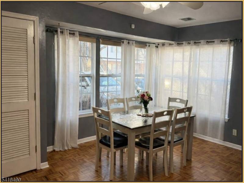 Easy care living in a prime commuter location !