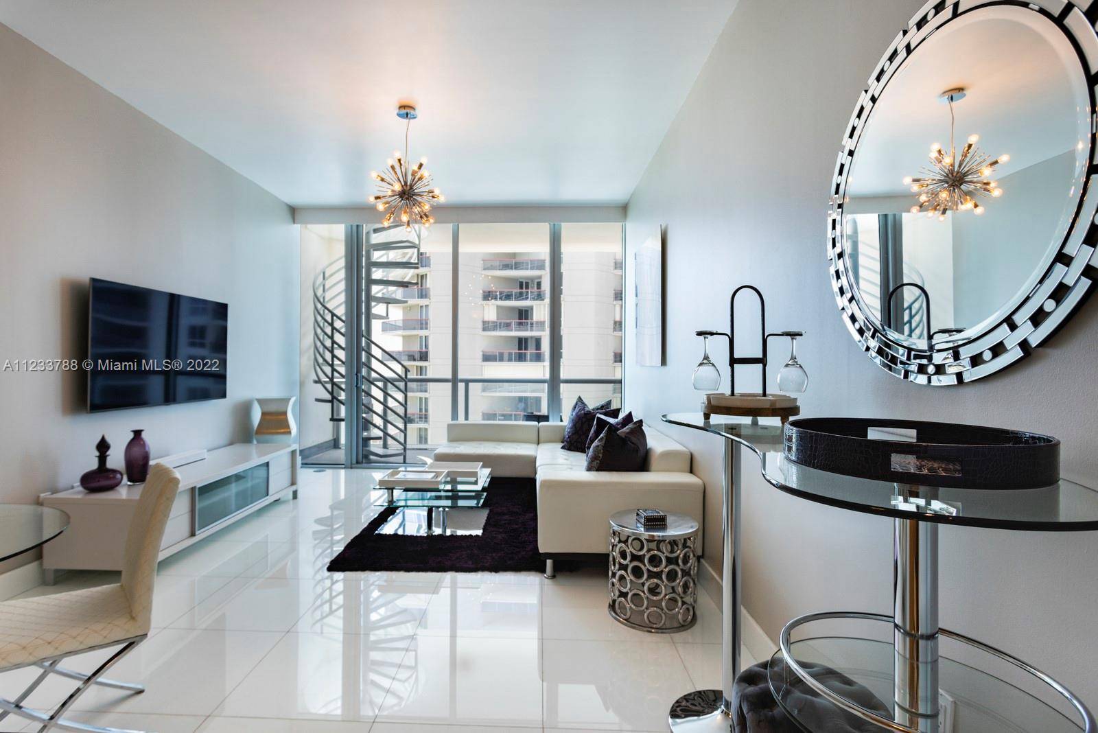 Your private fully furnished residence awaits you in the exclusive Carillon South Tower !