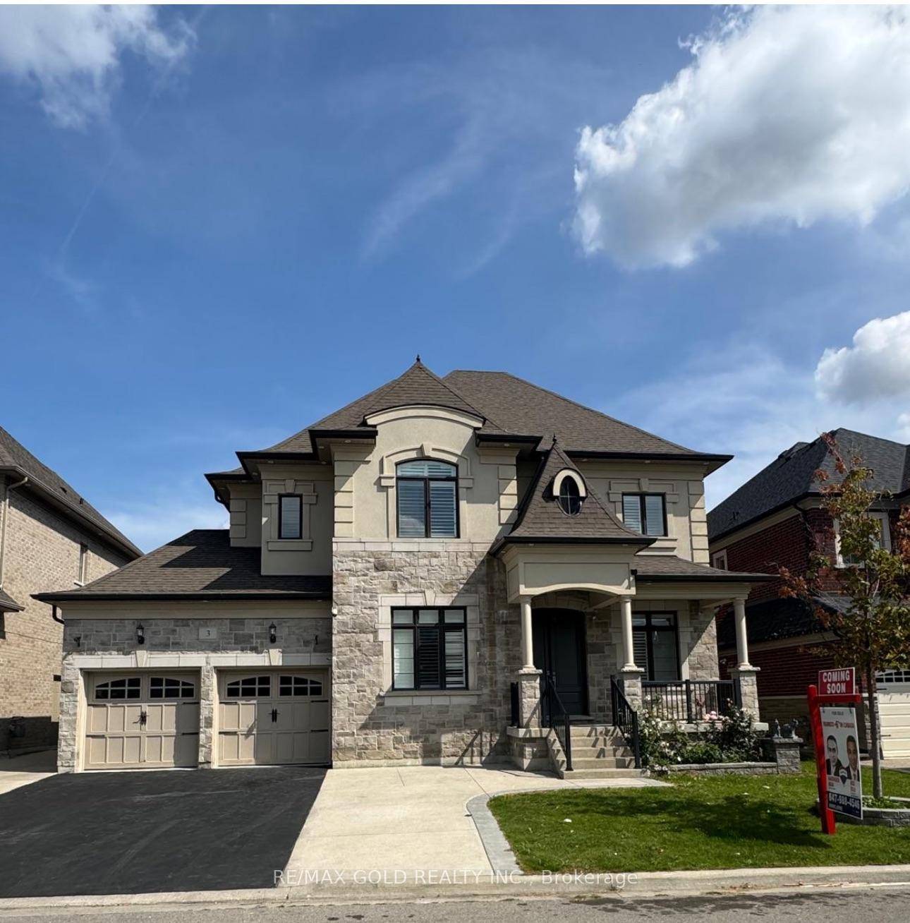 3105 Sq Ft As Per Mpac ! !