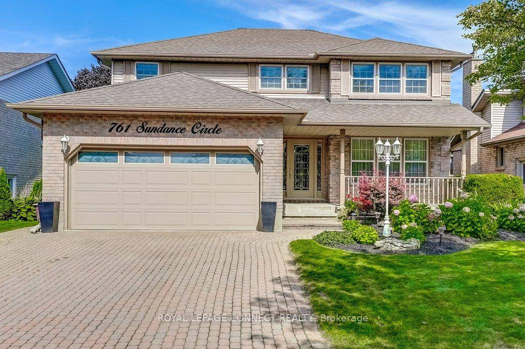 Immaculately and well maintained 2, 362 sq.