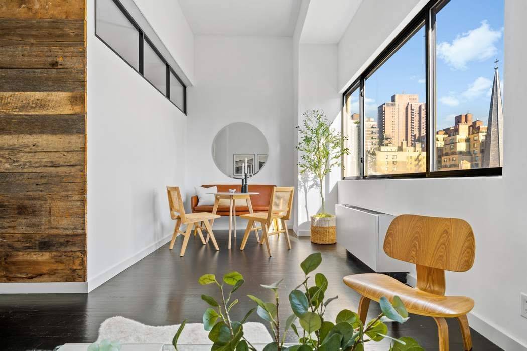 Escape to soaring heights in this charming 1 bed, 1 bath condo nestled in coveted Carnegie Hill.