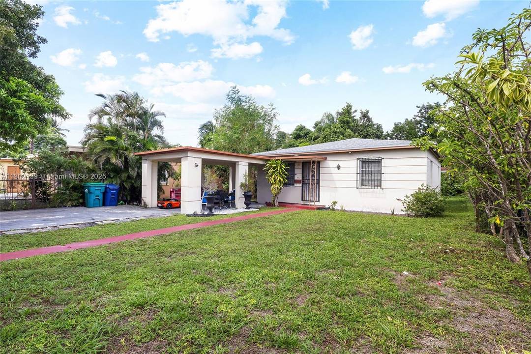 SELLER MOTIVATED ! APPRAISED Discover a well situated single family home with an additional efficiency unit in back, offering true flexibility for living and earning.